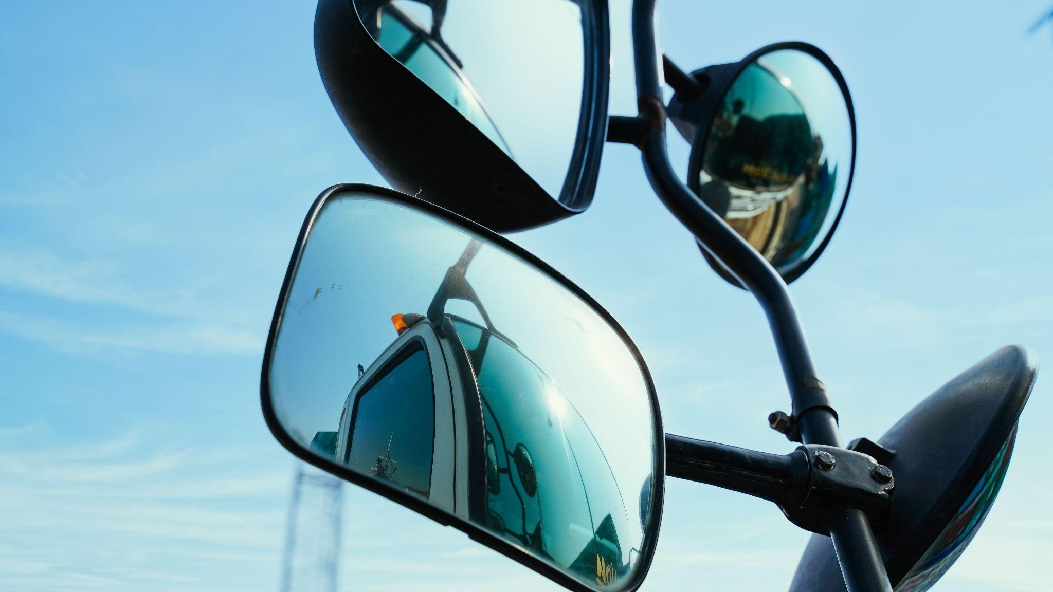 Close view of a truck’s mirrors